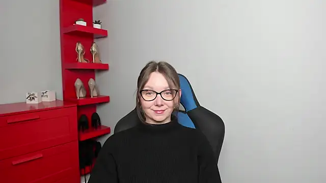 Cookie zoe online show from December 2, 2025, 8:08 am