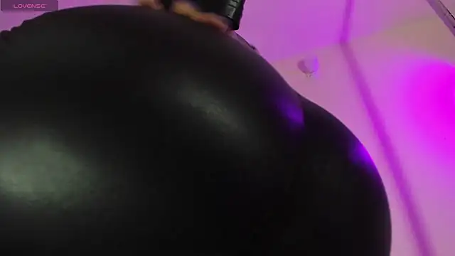 Cristina  Smith online show from January 11, 2025, 11:46 pm