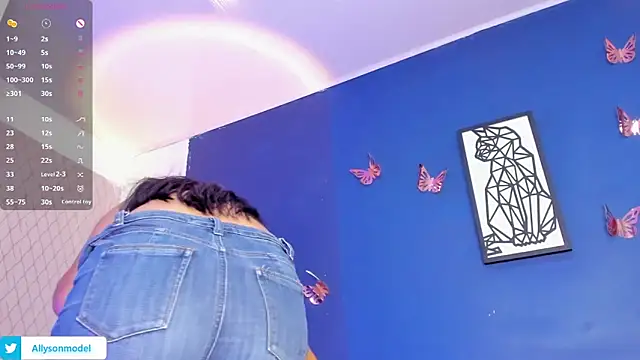 alysson 18 online show from January 28, 2025, 1:16 pm