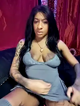 iitsolivia13 online show from February 14, 2025, 2:07 am