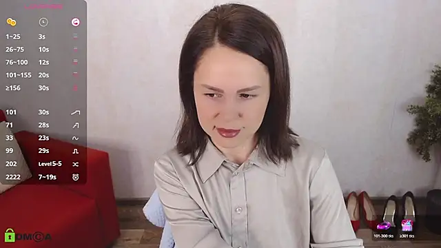 VickyGolden online show from November 4, 2025, 5:06 am