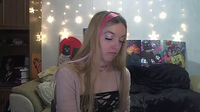 SecretSophia online show from February 18, 2025, 4:16 pm