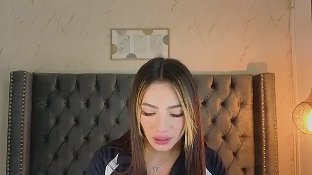 Kim Blane online show from April 12, 2026, 3:11 am