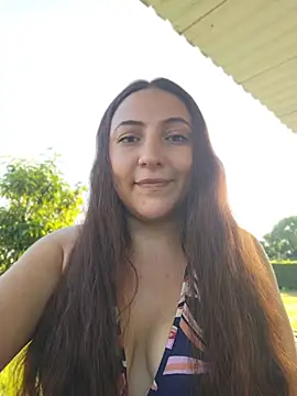 VickyHoult online show from June 6, 2026, 9:52 pm