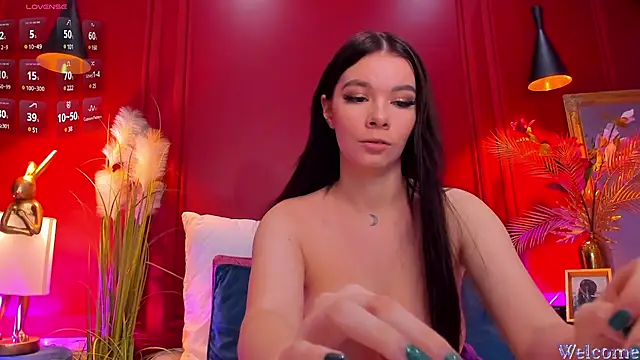 MiaMuse online show from February 3, 2025, 11:15 pm