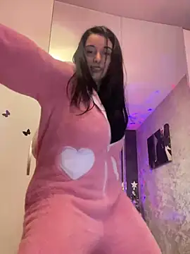 YreneRay online show from December 12, 2024, 2:44 pm