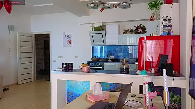 Rabbits couplee online show from March 1, 2025, 12:23 pm