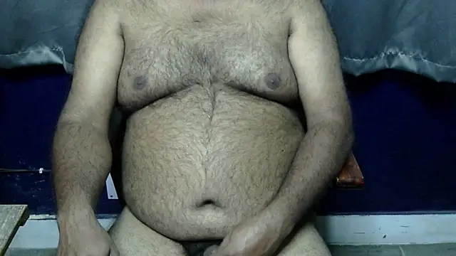 hairysubcub 70 online show from December 3, 2025, 7:27 am