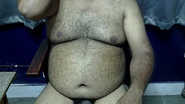 hairysubcub 70 online show from April 3, 2026, 9:29 am