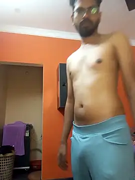 arhan3043 online show from October 1, 2025, 2:12 pm