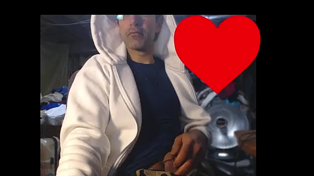 Snapshot of Gsmile1 chatting on April 5, 2026, 3:53 pm Gsmile1 online show from April 5, 2026, 3:53 pm