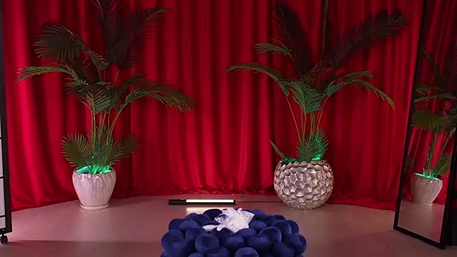 KittyCaitlin online show from September 20, 2025, 7:04 pm