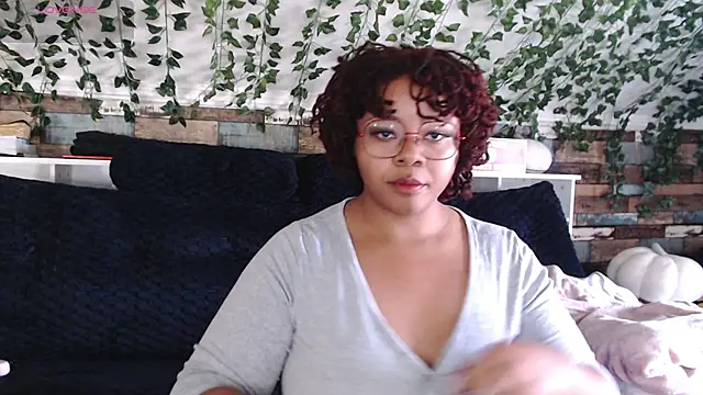 -khayaparker online show from December 19, 2024, 5:29 pm