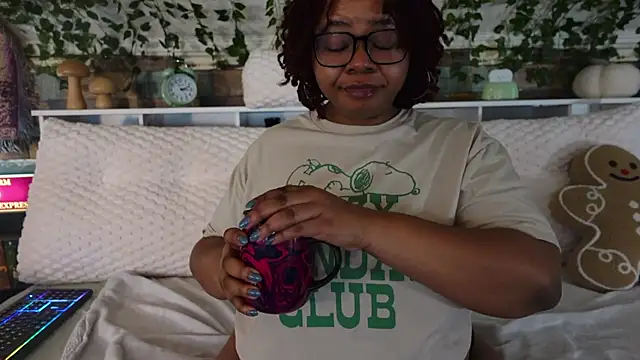 -khayaparker online show from March 17, 2025, 7:13 am