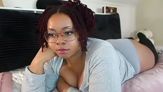 -khayaparker online show from November 9, 2025, 3:21 pm