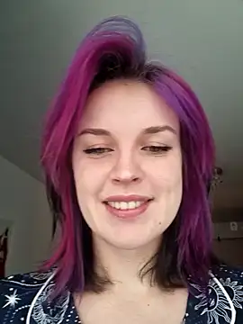 LazyTanukii online show from December 24, 2024, 4:33 am