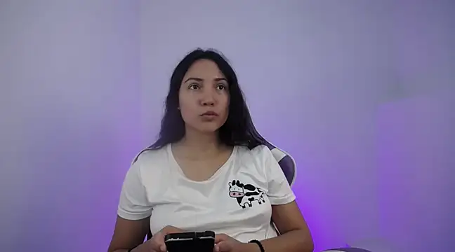 cutie and slutty online show from January 28, 2025, 12:05 am