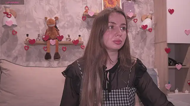 Snapshot of FluffyHat chatting on February 15, 2026, 12:14 pm FluffyHat online show from February 15, 2026, 12:14 pm