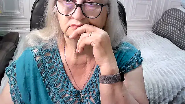 LolkaAlyss online show from June 8, 2026, 6:47 am
