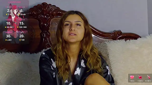 NicolePlay online show from September 26, 2025, 5:00 am