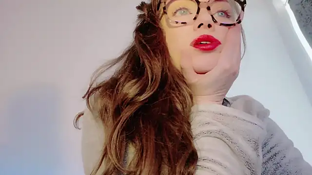 FemDom RubyKnightXXO online show from March 1, 2025, 2:34 pm