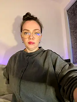 FemDom RubyKnightXXO online show from September 16, 2025, 6:31 pm