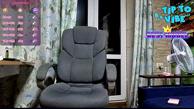 xxrokixxx online show from December 3, 2024, 4:39 pm