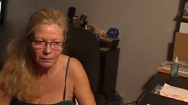 XTRAHORNYONE online show from February 7, 2025, 12:20 am