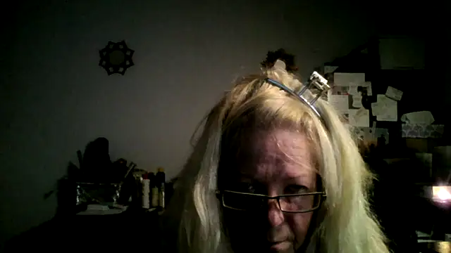 XTRAHORNYONE online show from October 6, 2025, 12:52 am