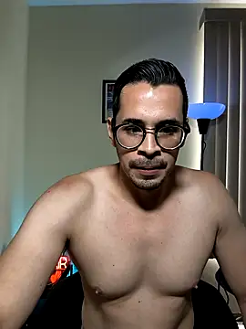 towers j online show from November 8, 2025, 7:23 pm