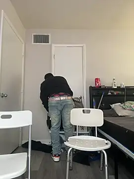 DancingLemonade online show from January 8, 2025, 6:31 pm