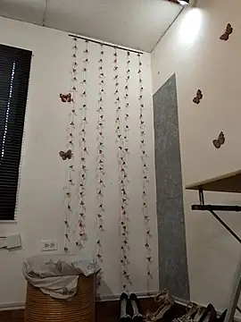 sharom smith1 online show from April 10, 2026, 7:18 pm