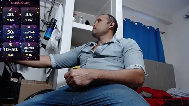 lewislamxxx hot online show from December 27, 2024, 6:42 pm