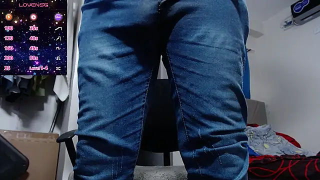 lewislamxxx hot online show from February 21, 2025, 11:43 pm