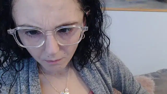 cleophee online show from March 22, 2026, 7:56 am