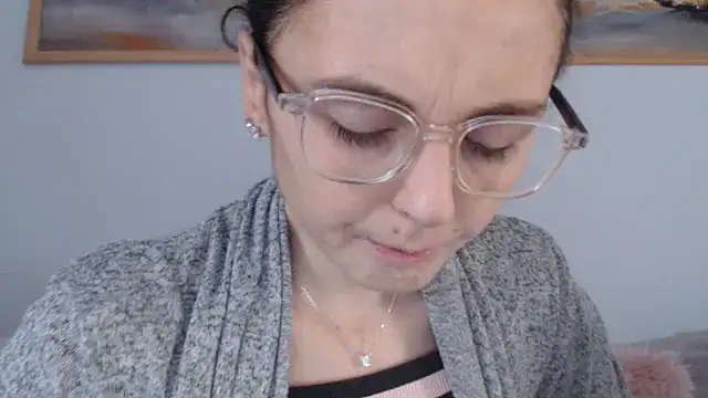 cleophee online show from April 15, 2026, 5:58 am