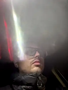 minga1995 online show from November 9, 2025, 6:28 pm