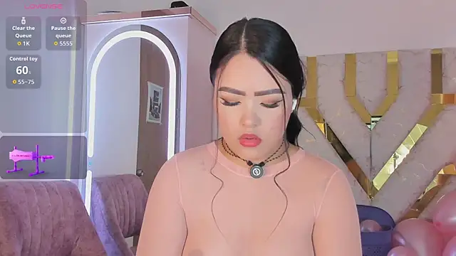 Snapshot of sophy_champagne chatting on January 15, 2026, 1:26 pm sophy champagne online show from January 15, 2026, 1:26 pm