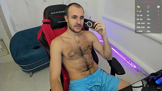 Raamoss online show from December 3, 2024, 6:49 pm