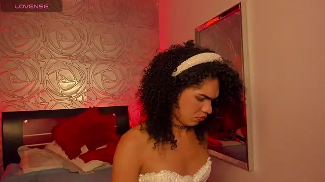 vennus1  online show from March 9, 2025, 8:40 am