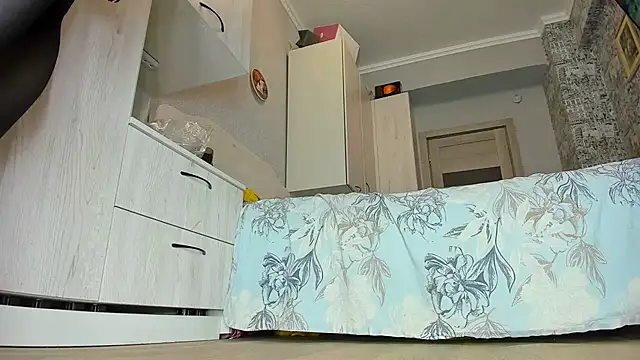 DUSSY PUSSY online show from December 3, 2025, 3:47 am