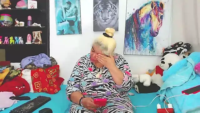 estrellita fugaz16x online show from January 22, 2025, 2:37 am