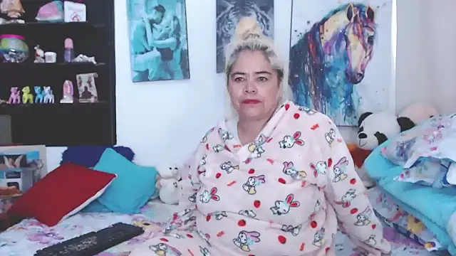 estrellita fugaz16x online show from February 1, 2025, 12:26 pm