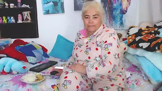 estrellita fugaz16x online show from March 10, 2025, 1:45 am