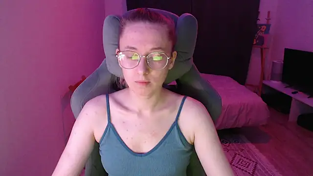 AnabelFrel online show from October 9, 2025, 12:30 am