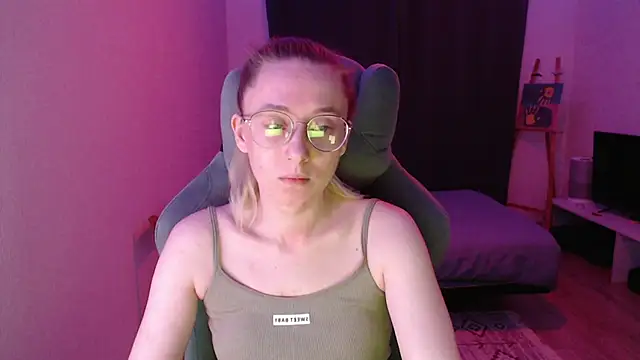 AnabelFrel online show from November 23, 2025, 1:05 am