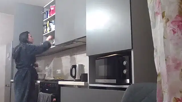 JulianaGold1 online show from February 20, 2025, 7:41 pm