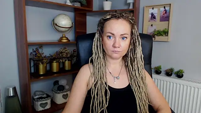 Snapshot of KayaMagic chatting on December 11, 2024, 5:15 pm KayaMagic online show from December 11, 2024, 5:15 pm