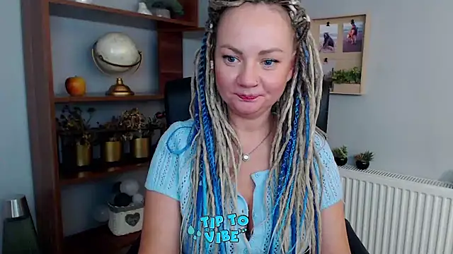 Snapshot of KayaMagic chatting on December 19, 2024, 5:18 pm KayaMagic online show from December 19, 2024, 5:18 pm