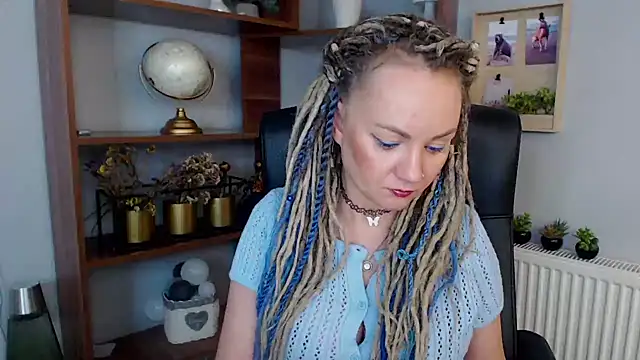 Snapshot of KayaMagic chatting on January 20, 2025, 5:37 pm KayaMagic online show from January 20, 2025, 5:37 pm